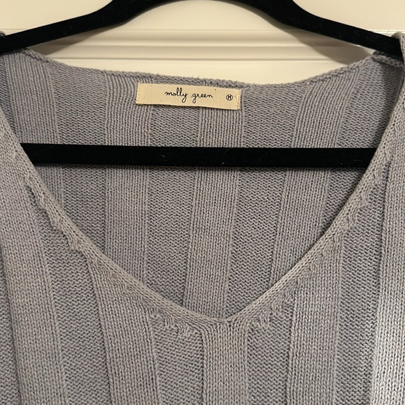 Only Worn Once- Molly Green Cropped Sweater - Picture 3 of 4